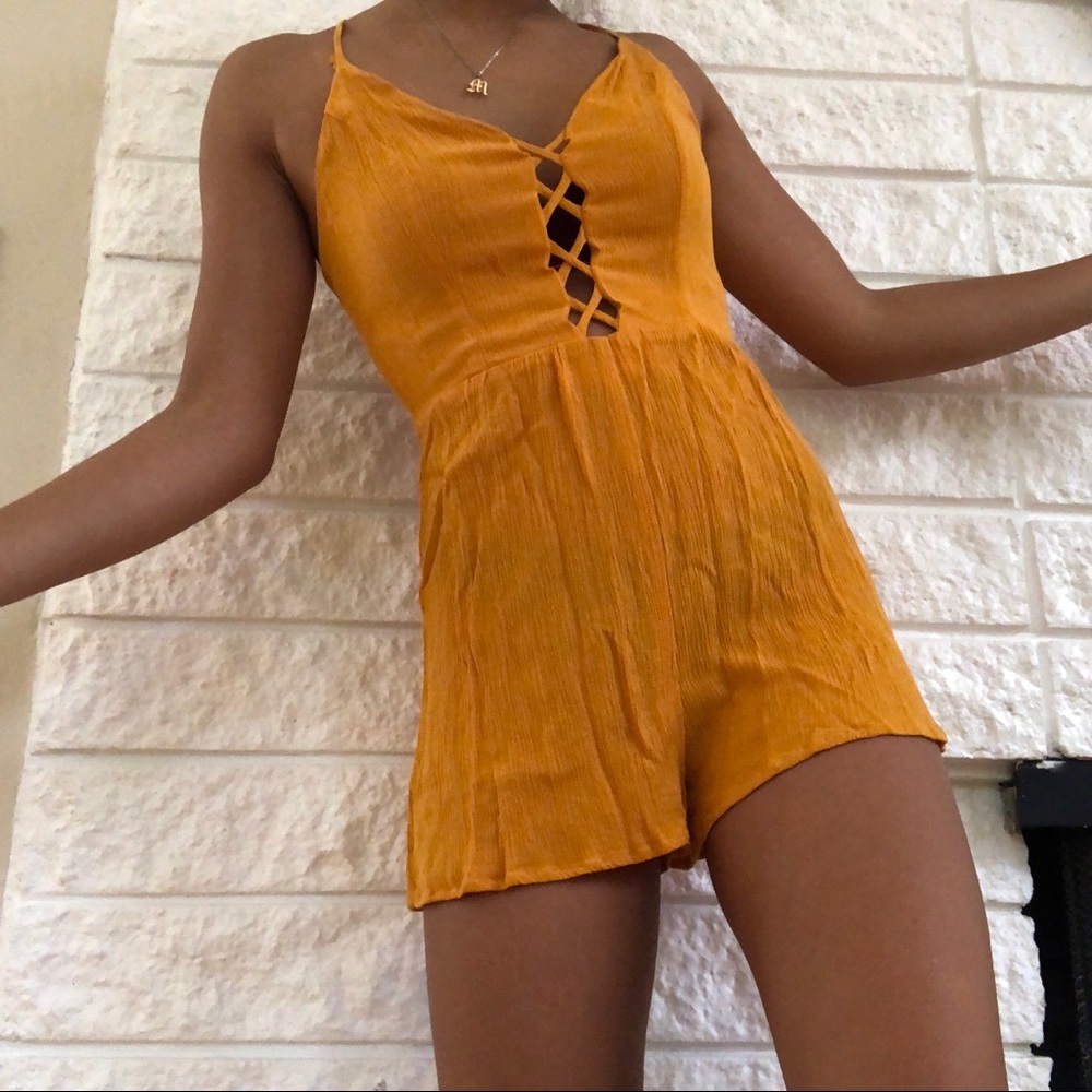 ✨ GOLDEN YELLOW ROMPER ✨